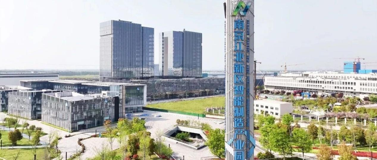 极能核新闻图片 - 2025年10月4日IDC中国加速计算市场报告数据展示